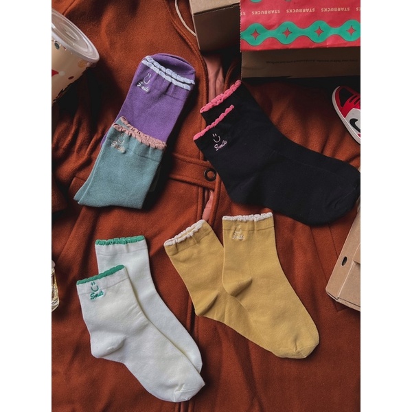 Vớ thun viền bèo smile