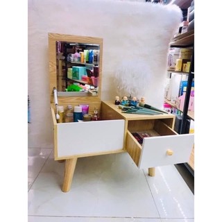 Ship hoả tốc Tp.HCM - Bàn trang điểm gỗ