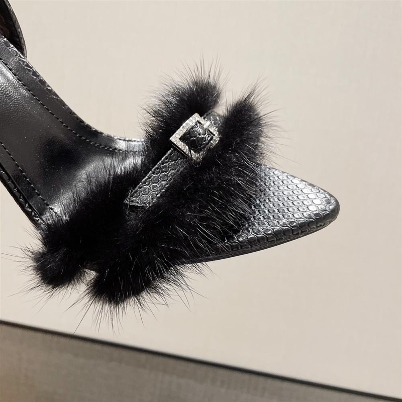 Sandals Cao Gót Da Rắn Đính Lông Cao 8cm