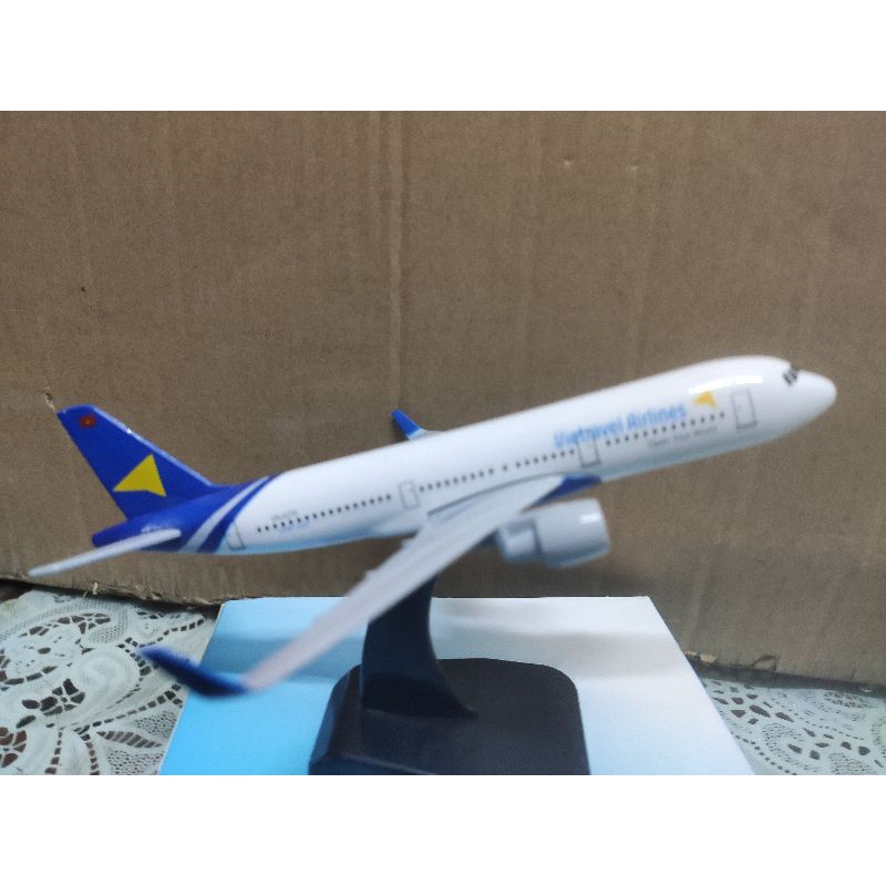 Mô hình máy bay VIETTRAVEL AIRLINES 16CM