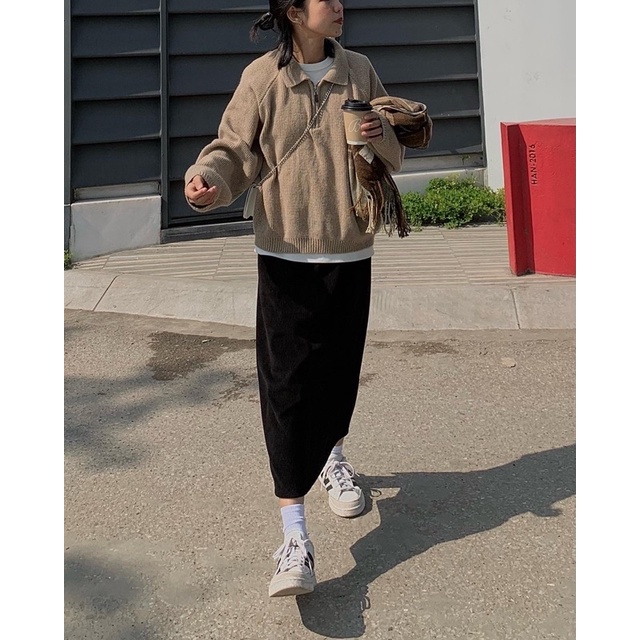 Fromsooyoung - Chân váy nhung tăm xẻ sau freesize cạp chun