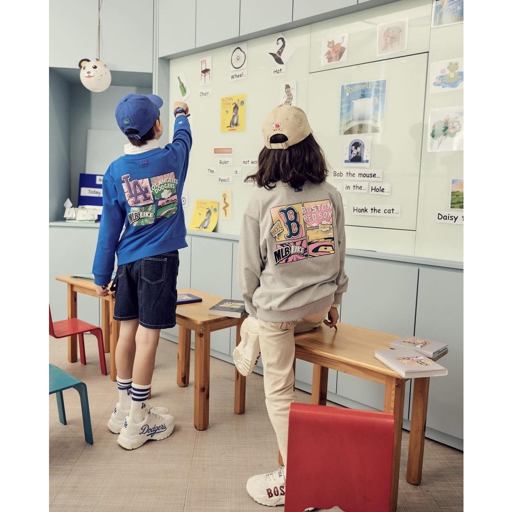 A879-Áo nỉ chữ in sau cho bé