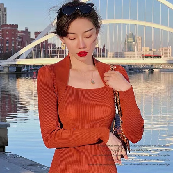 Đầm Sweater Dệt Kim Tay Dài Cổ Vuông Co Giãn Xẻ Tà Kiểu Vintage Pháp Thời Trang Mùa Thu 6 Màu Tùy Chọn