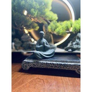 Tượng Sư Bái Phật