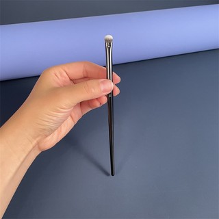 Cọ Nhấn Mắt Fillimilli Small Eyeshadow Brush 512