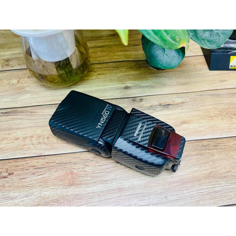 Skin 3M vân nổi Carbon Black cho Flash
