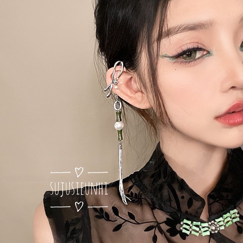 (KHÔNG XỎ) khuyên tai cài vành hình ống tre tua dài cổ phong