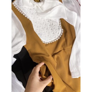 Đầm ren ngực cổ nơ