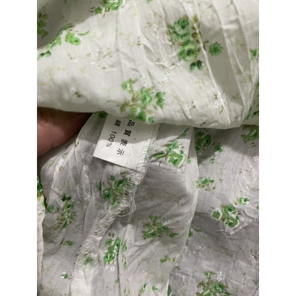 Áo Hoạ Tiết Hoa Nhí