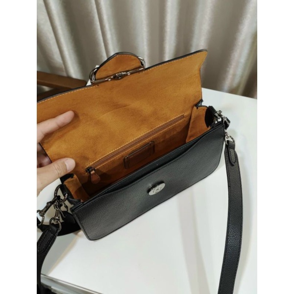 Túi Coa**ch Morgan thanh da thật sang trọng