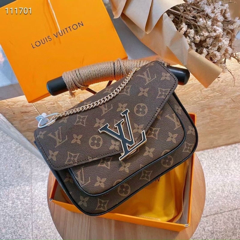 Túi xách dây xích phối hoa nâu