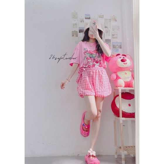 Set bộ gấu dâu quần bí caro phối nơ dễ thương