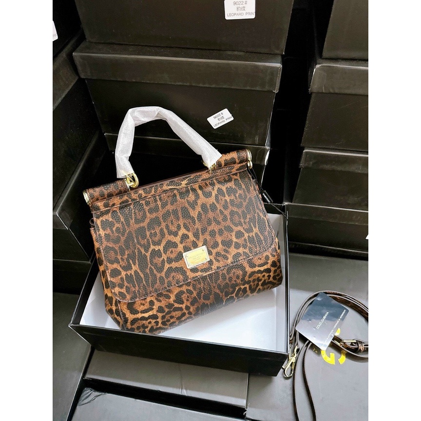 Túi D&G quai xách khóa đính đá