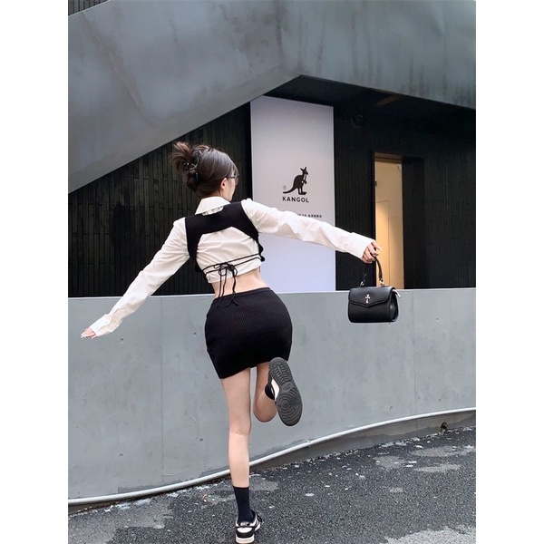 Set 3 Món Áo Sơ Mi Trắng Croptop & Áo Len Sát Nách Hở Lưng & Chân Váy Ngắn Ôm Kèm Cà Vạt