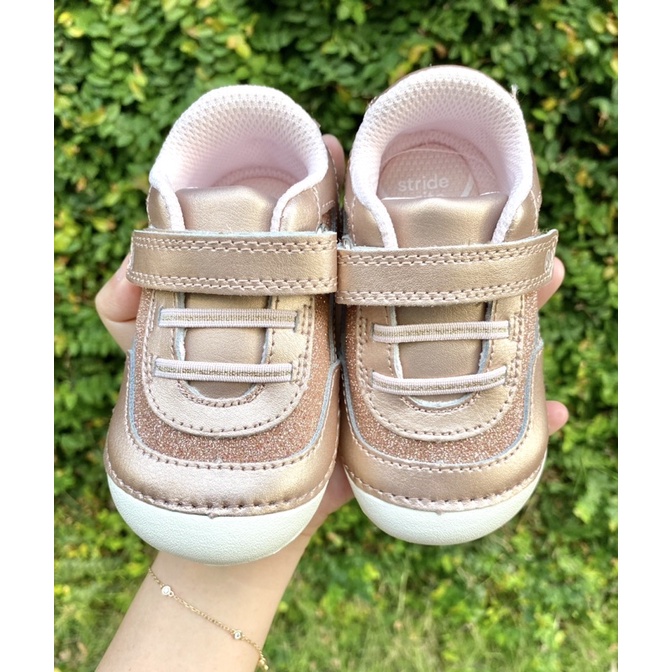 Giày Tết cho bé gái- Giày Stride Rite Mỹ siêu xịn- Giày tập đi chống trượt cho bé size 22