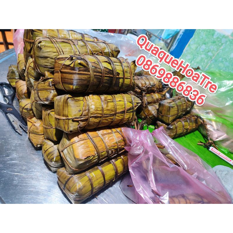 Bánh tét Bến Tre thịt mỡ đậm béo nước cốt