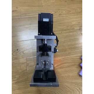 Máy gọt cell pin dùng động cơ ezi servo