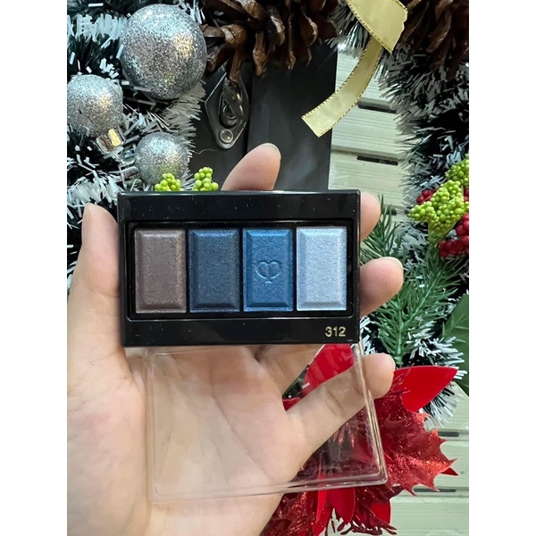 Phấn mắt 4 ô Cledepeau