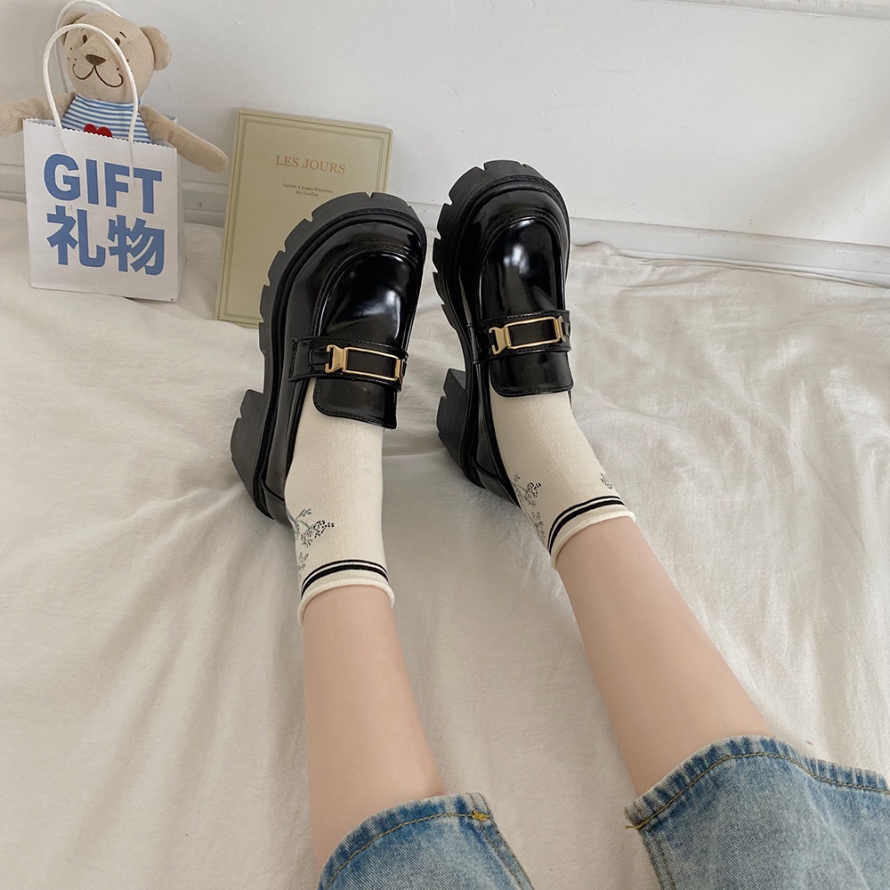 - GIÀY NỮ LOAFER CAO GÓT THỜI TRANG