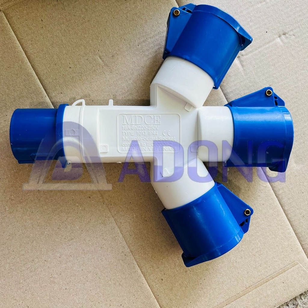 (Chính hãng) Chia 3 công nghiệp MDCE 16A 3 chân đầu cái