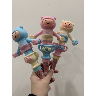 Kẹo đồ chơi khỉ nâng tạ đổi mặt đáng yêu dễ thương có kẹo cho bé yêu