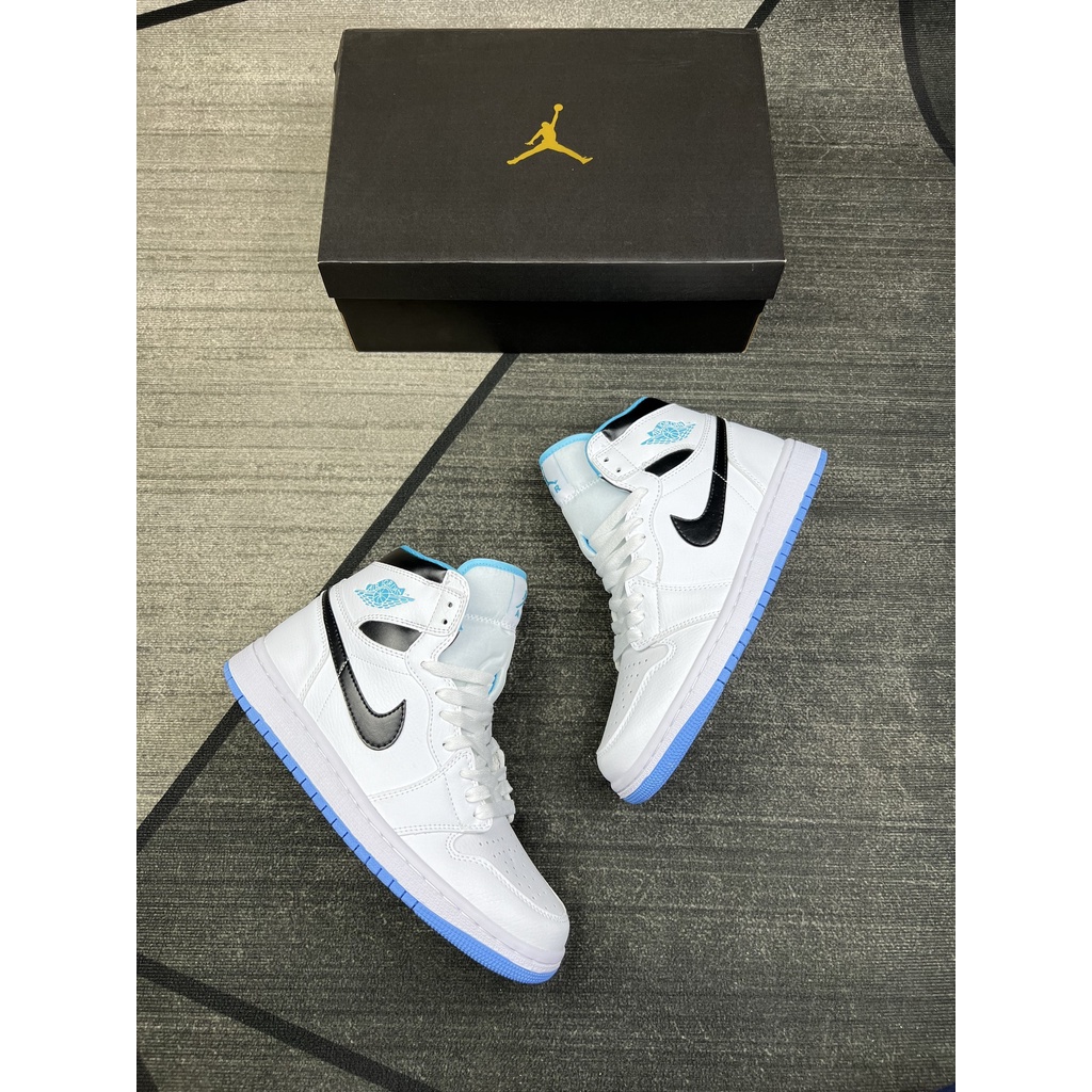 Giày Jordan 1 High cao cổ trắng Laze Blue bản cao cấp nhất