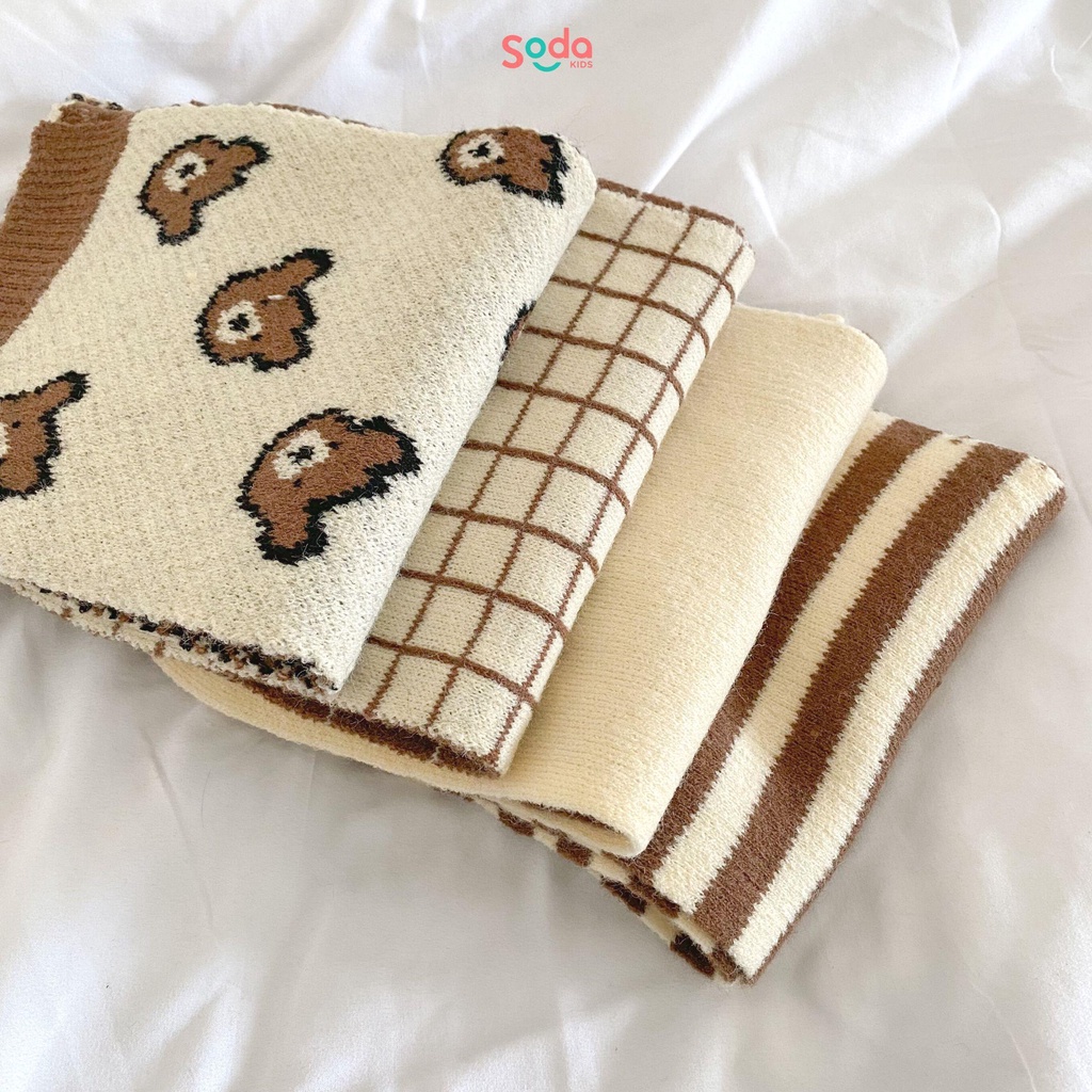 Khăn len cho bé họa tiết gấu nâu dễ thương, ấm áp