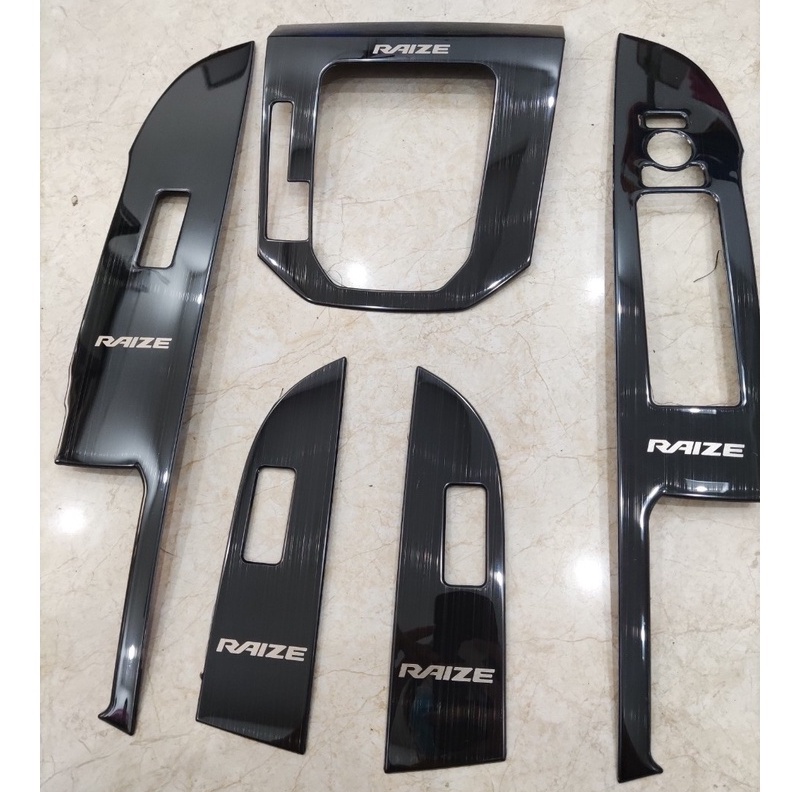 Ốp nội thất xe Toyota Raize 2020 2021 2022 2023- 5 chi tiết Mẫu Titan Cao Cấp