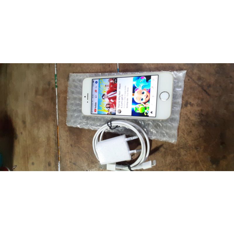 Ip 5s máy củ đang sử dụng bình thường tốt full hết cho anh,em cần dụng làm máy phụ ok...