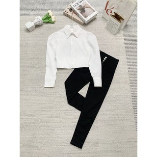 Áo sơ mi trắng dáng croptop siêu hot