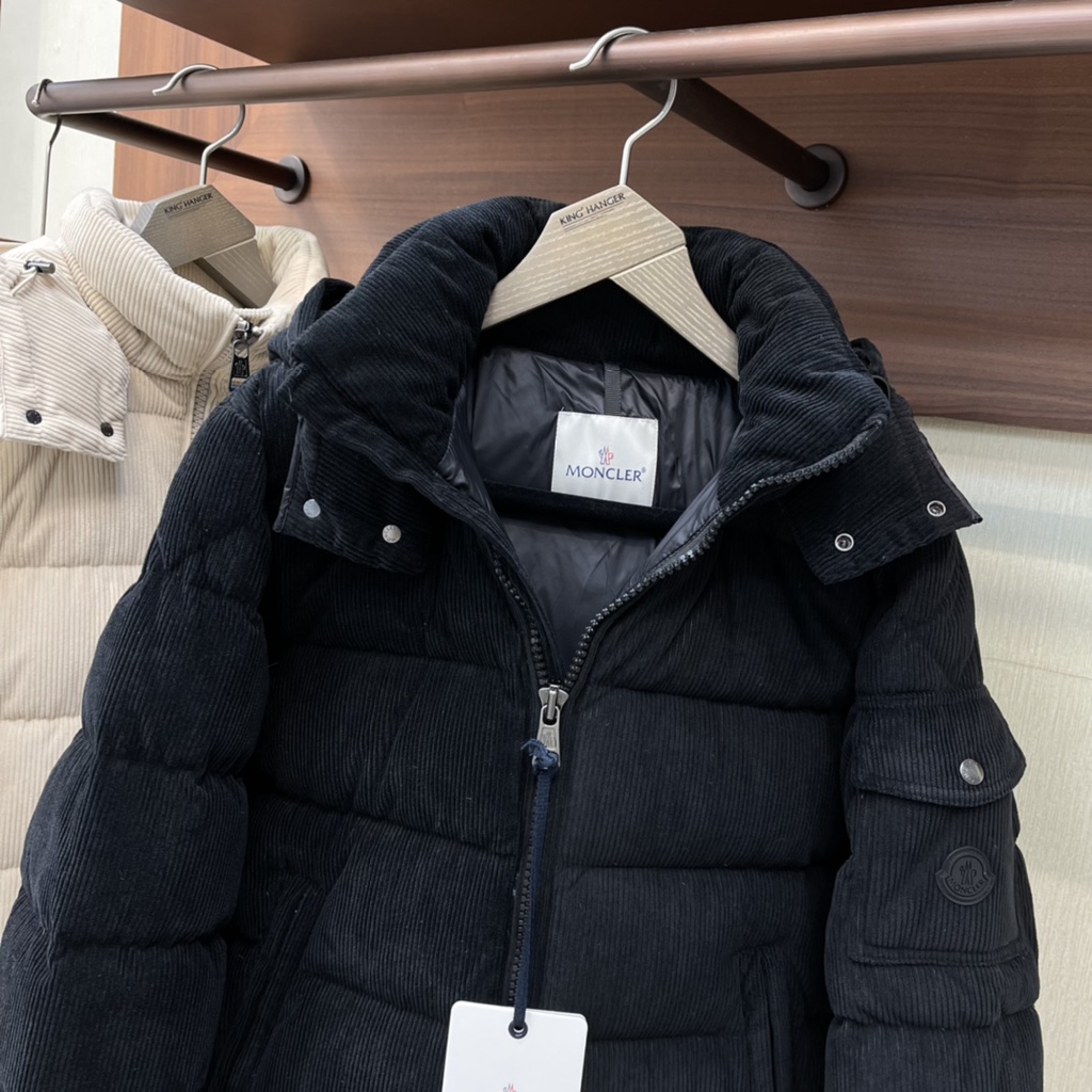 Áo khoác phao len tăm thời trang cao cấp Moncler thiết kế trẻ trung, năng động