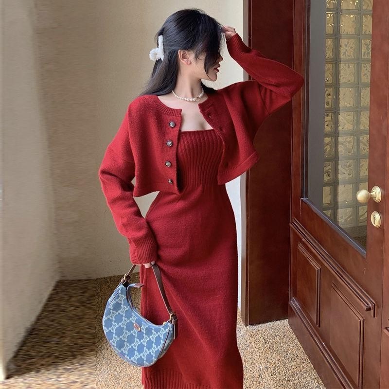 Set váy len body tôn dáng váy 2 dây kèm áo khoác cardigan dáng dài ôm sang chảnh phong cách Hàn Quốc màu đỏ S-10.3