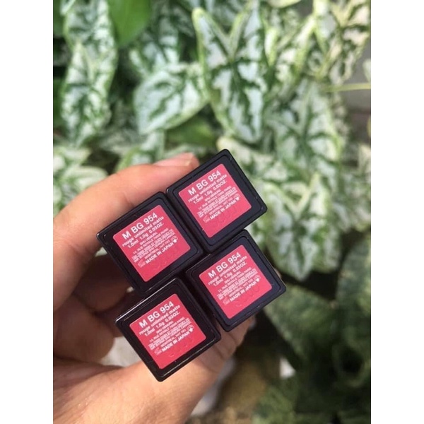 Son lì mini Shu 954 no box