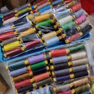 chỉ may cuộn 400 mét thanh lí ( hàng tặng 1k cho khách )