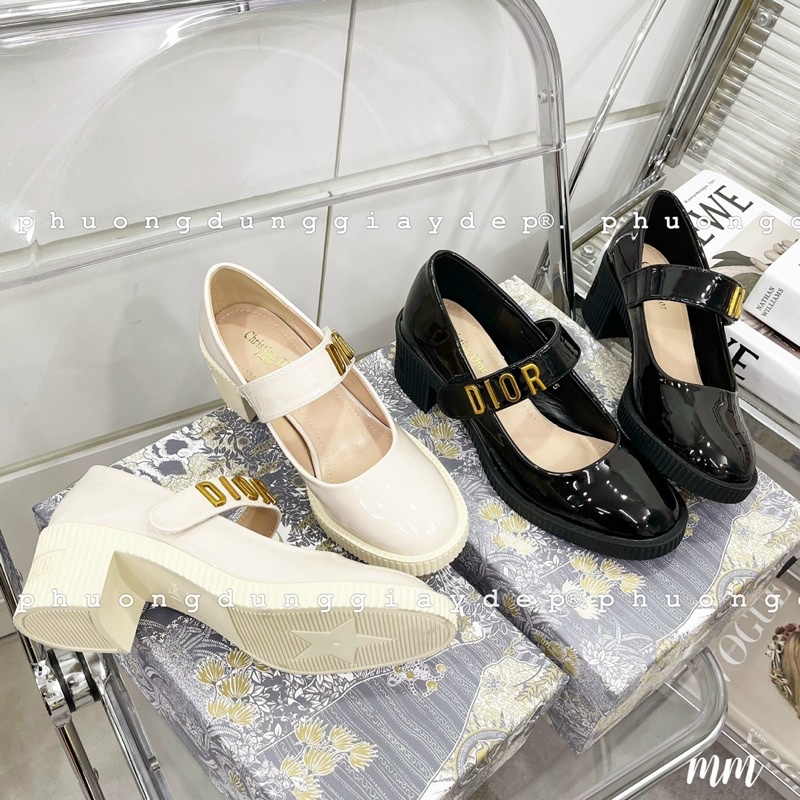 Giày búp bê dio tag chữ da bóng fullbox