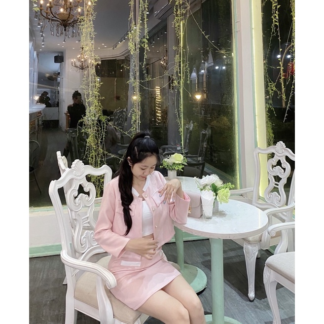 Set dạ Tweed kèm chân váy đính cúc ngọc sang chảnh