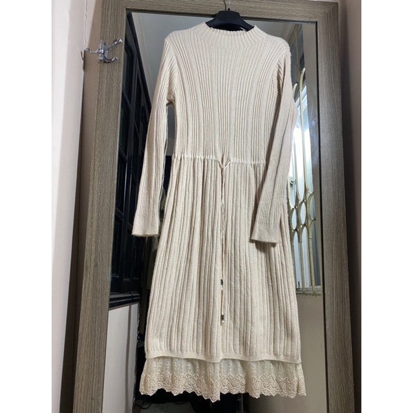 Váy len tiểu thư