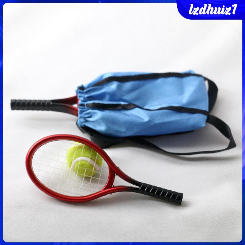 Bộ Vợt Tennis Và Bóng Trang Trí Phòng Thể Thao