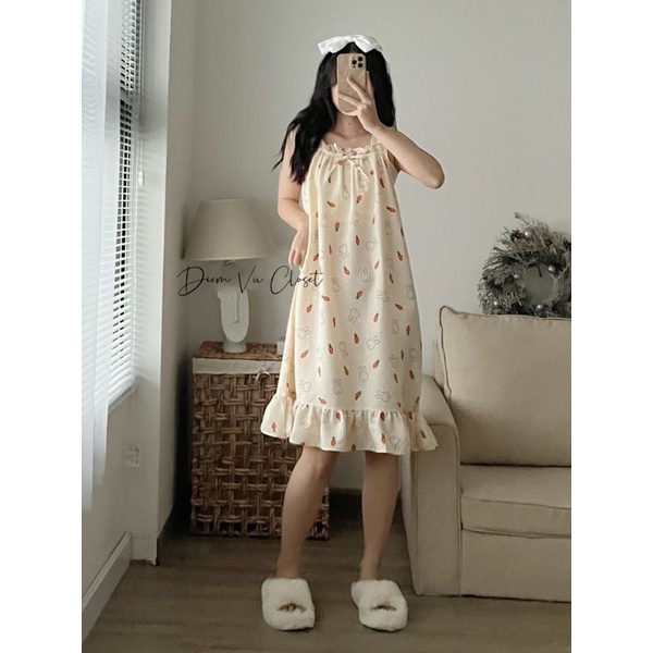 Đầm ngủ 2 dây bèo đũi xốp hoạ tiết dễ thương.