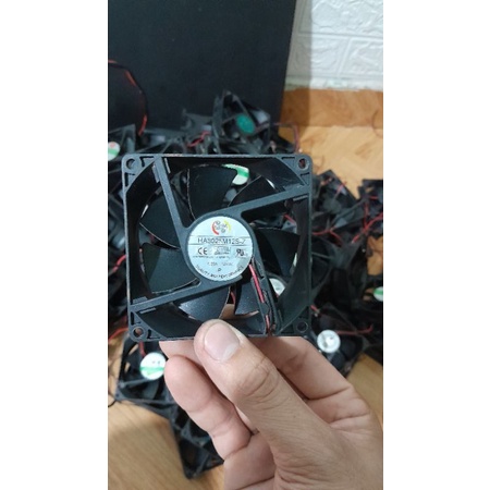 Quạt ,fan 8cm,  12v  tháo máy, chạy tốt , dòng từ 0.19a - 0.30a.
