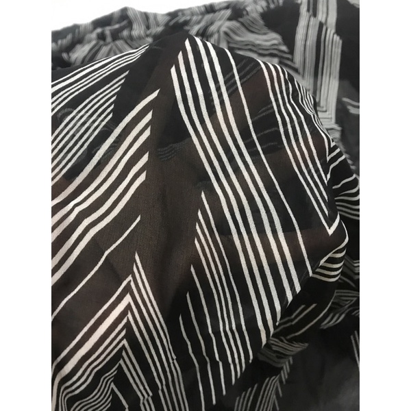 Vải voan họa tiết đen trắng mềm mỏng nhẹ nhàng may đầm váy, áo sơ mi ,áo kiểu