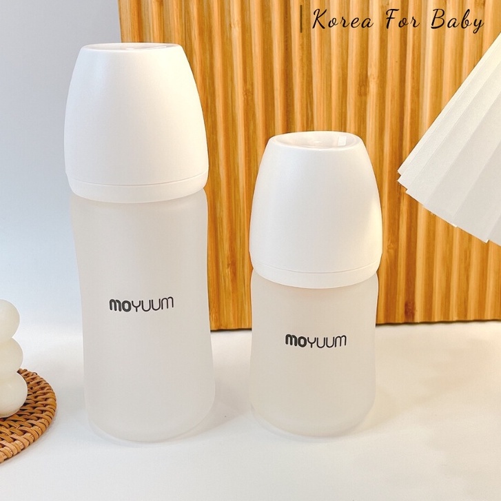 Bình sữa Moyuum thủy tinh bọc silicon 150ml/ 240ml Hàn Quốc - Chính hãng