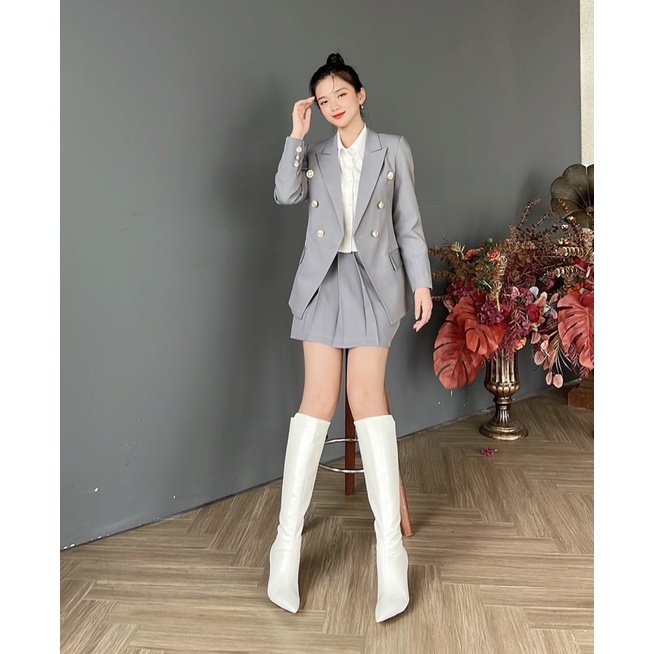 Áo blazer chéo gấu 6 cúc đồng