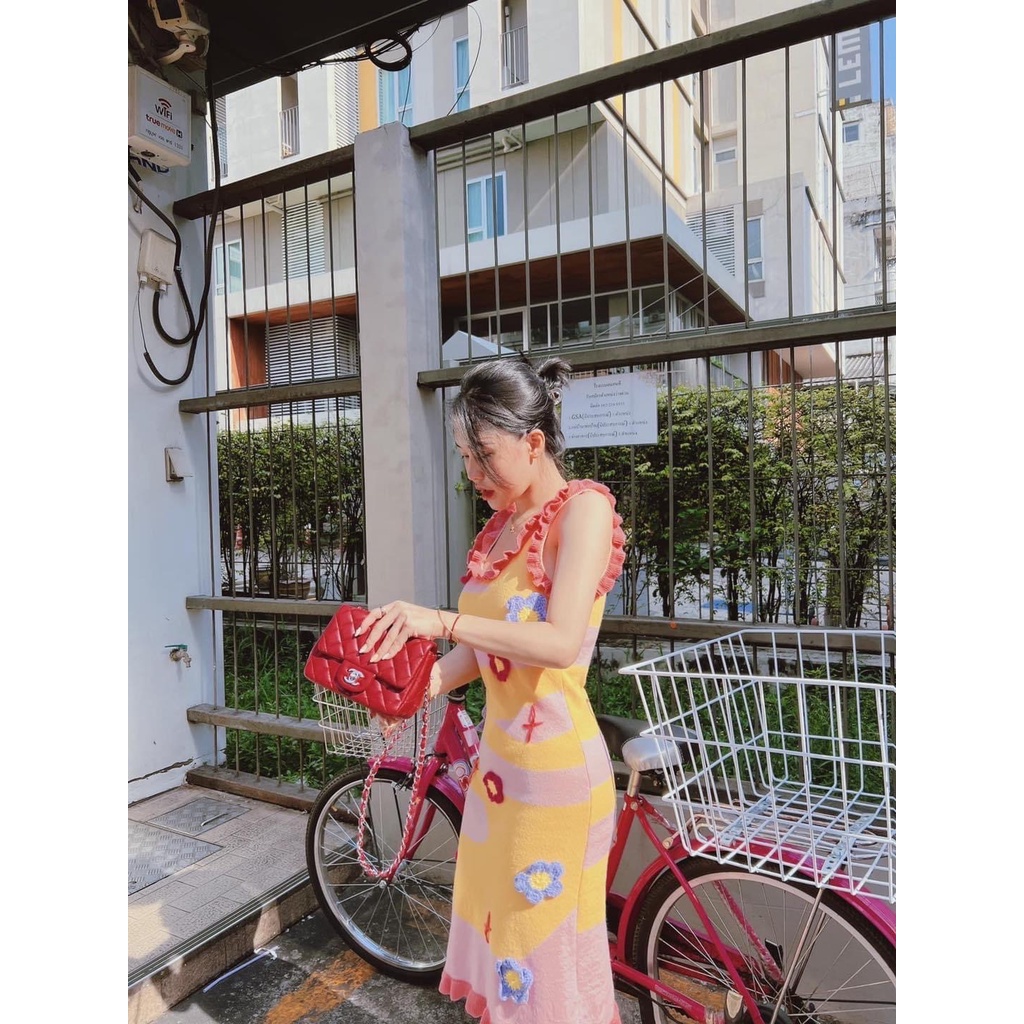 Váy len bông hoa bánh bèo