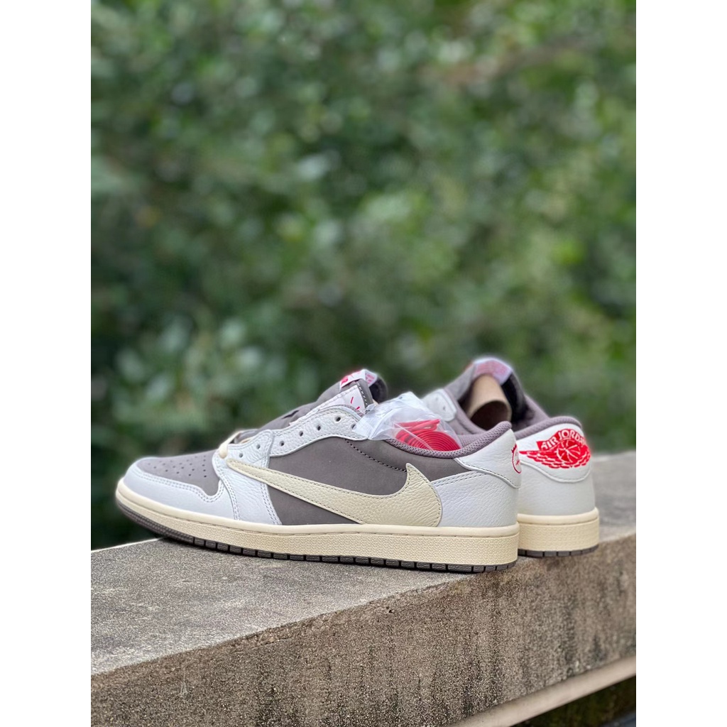 Giày bóng rổ trắng Travis Scott x Air Jordan 1 "Có Size 35-46 Thời Trang Dành Cho Nam Và Nữ