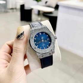 Đồng hồ nữ Hub mặt tròn 36mm đính đá dây silicon thơm DHN601