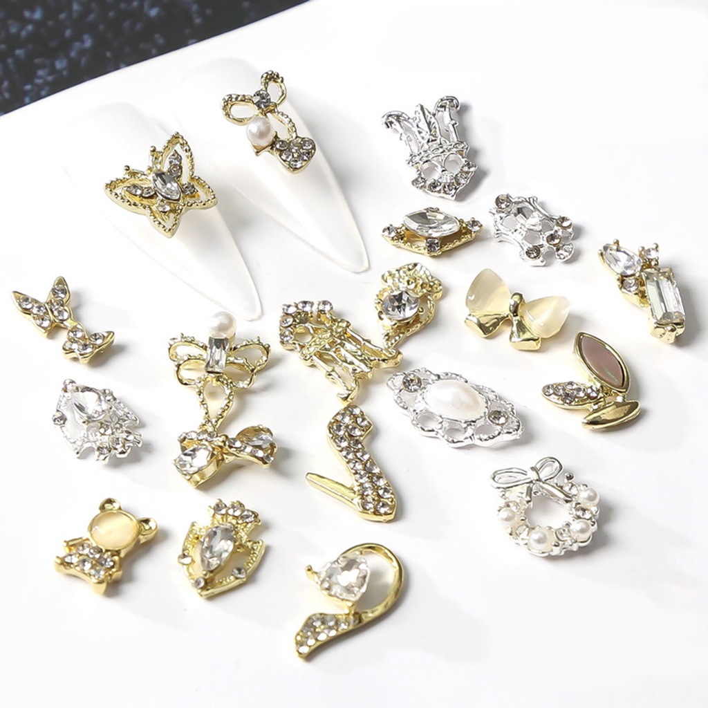 Set 10 Phụ Kiện Trang Trí Móng Tay Hình Bướm Bằng Hợp Kim Sang Trọng Dành Cho Nữ