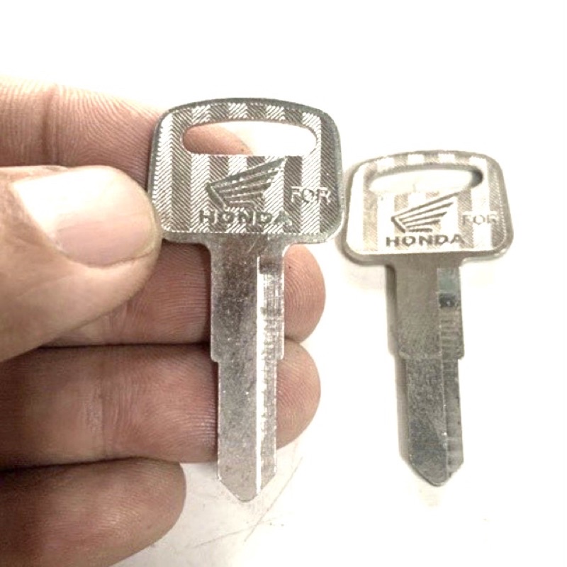 Cặp phôi chìa khoá xe Honda Dream cán kim loại
