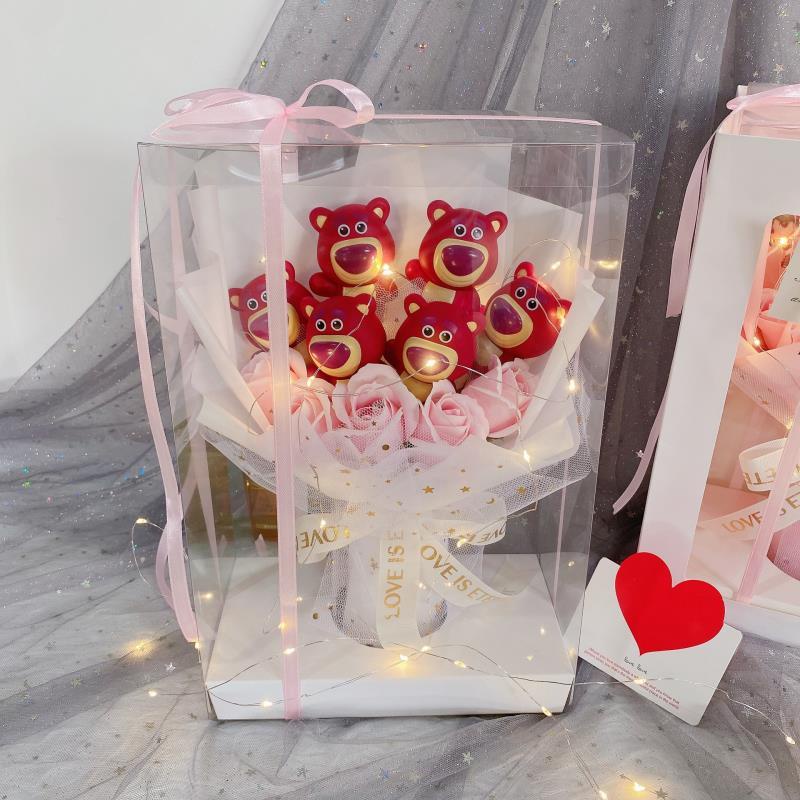 Búp Bê Hình Chú Gấu Và Quả Dâu Tây Nhỏ Dùng Làm Quà Tặng Sinh Nhật Cho Bạn Gái