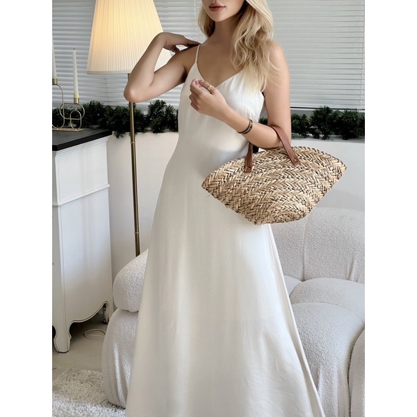 Beachclub-Đầm maxi lụa 2 dây